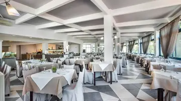 Atrium Hotel