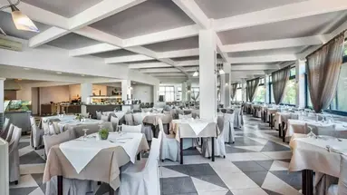 Atrium Hotel