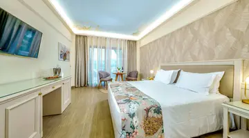 Atrium Palace