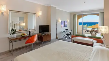 ATRIUM PLATINUM