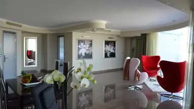 ATRIUM PLATINUM