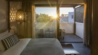AULUS LINDOS RHODES CURIO COLLECTION BY HILTON