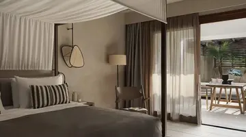 AULUS LINDOS RHODES CURIO COLLECTION BY HILTON