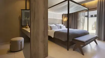 AULUS LINDOS RHODES CURIO COLLECTION BY HILTON