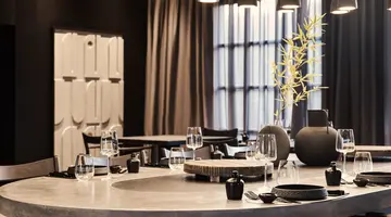 AULUS LINDOS RHODES CURIO COLLECTION BY HILTON