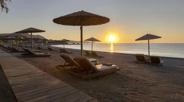 AULUS LINDOS RHODES CURIO COLLECTION BY HILTON
