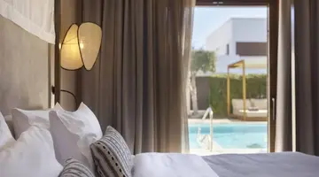 AULUS LINDOS RHODES CURIO COLLECTION BY HILTON