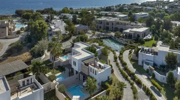 AULUS LINDOS RHODES CURIO COLLECTION BY HILTON