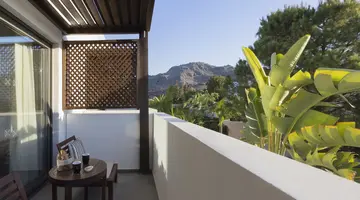 AULUS LINDOS RHODES CURIO COLLECTION BY HILTON