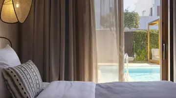 AULUS LINDOS RHODES CURIO COLLECTION BY HILTON