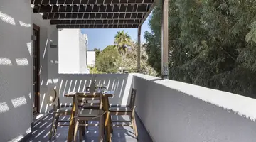 AULUS LINDOS RHODES CURIO COLLECTION BY HILTON