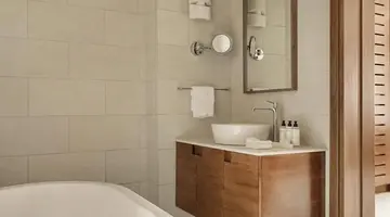 AULUS LINDOS RHODES CURIO COLLECTION BY HILTON