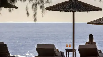 AULUS LINDOS RHODES CURIO COLLECTION BY HILTON