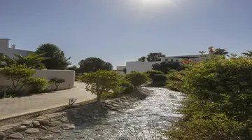 AULUS LINDOS RHODES CURIO COLLECTION BY HILTON