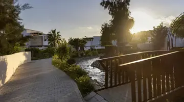 AULUS LINDOS RHODES CURIO COLLECTION BY HILTON