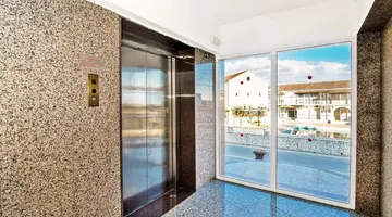 Aura Hotel