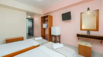 Aura Hotel
