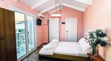 Aura Hotel