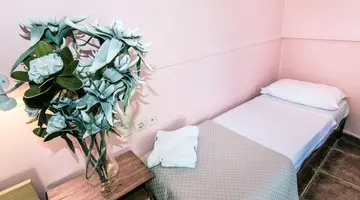 Aura Hotel