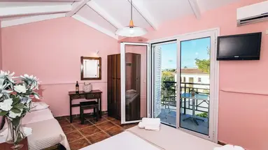 Aura Hotel
