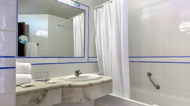 Auramar Beach Resort