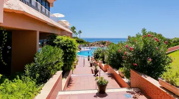 Auramar Beach Resort