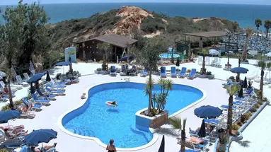 Auramar Beach Resort