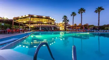 Auramar Beach Resort