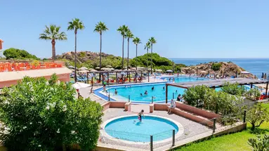 Auramar Beach Resort
