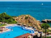 Auramar Beach Resort