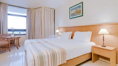 Auramar Beach Resort