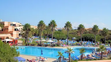 Auramar Beach Resort