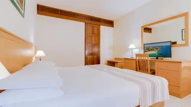 Auramar Beach Resort