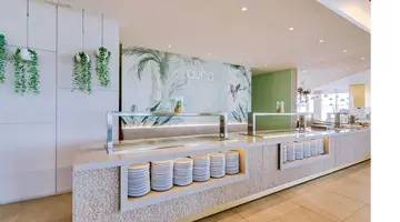 Auramar Beach Resort