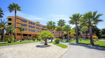 Auramar Beach Resort
