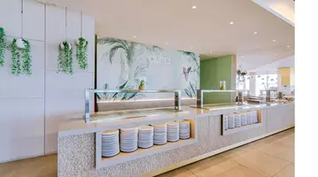 Auramar Beach Resort