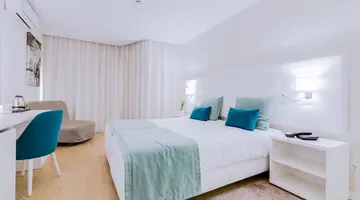 Auramar Beach Resort