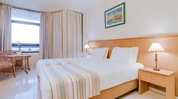 Auramar Beach Resort