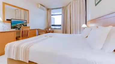 Auramar Beach Resort