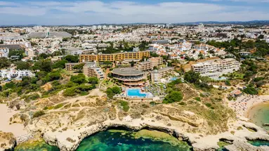 Auramar Beach Resort
