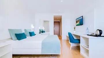 Auramar Beach Resort