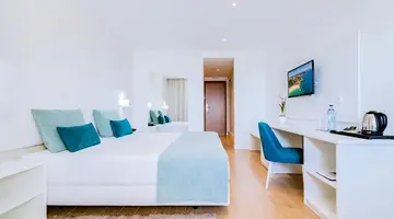 Auramar Beach Resort