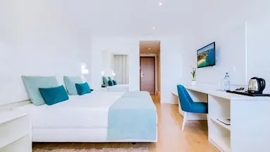Auramar Beach Resort