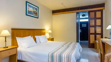 Auramar Beach Resort