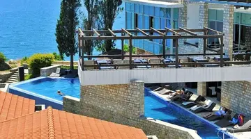 Avala Resort & Villas