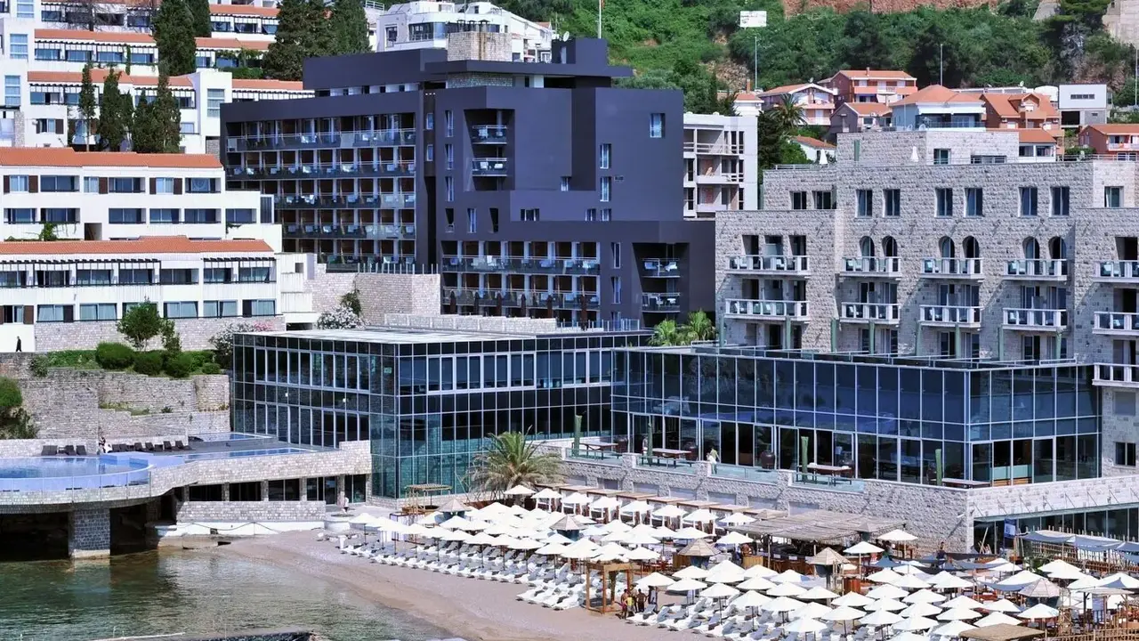 AVALA RESORT & VILLAS HOTEL