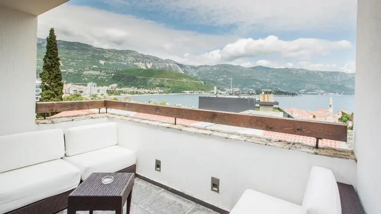 AVALA RESORT & VILLAS HOTEL