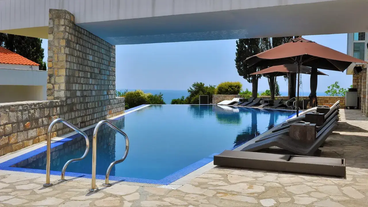 AVALA RESORT & VILLAS HOTEL