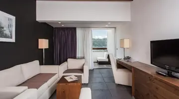 AVALA RESORT & VILLAS HOTEL