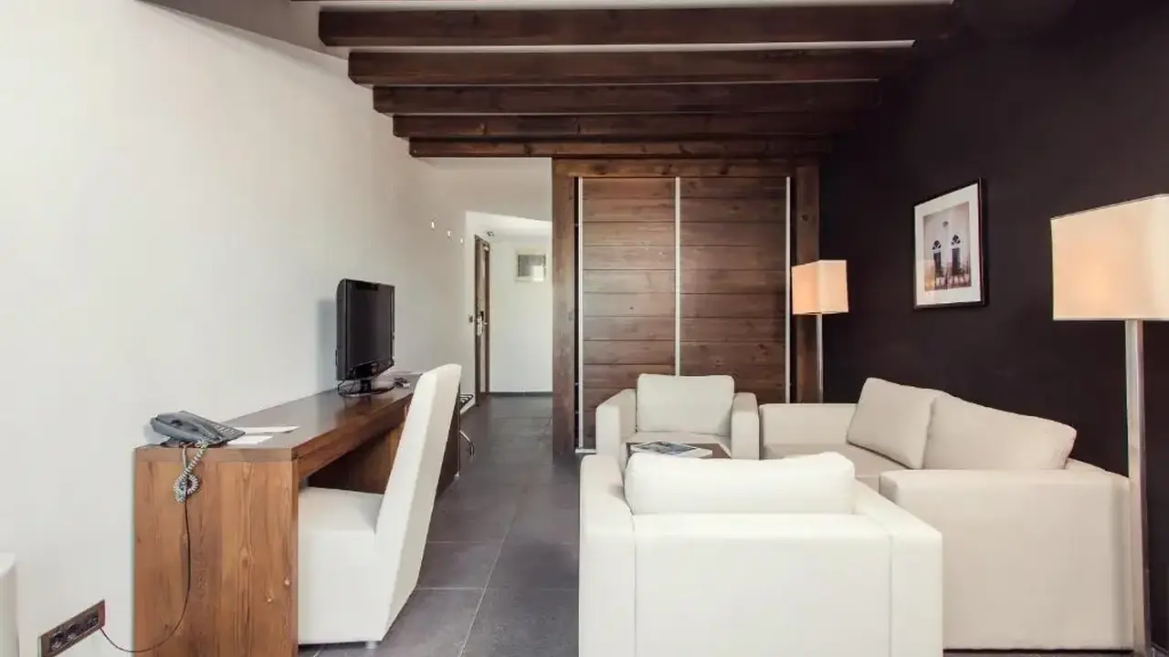 AVALA RESORT & VILLAS HOTEL